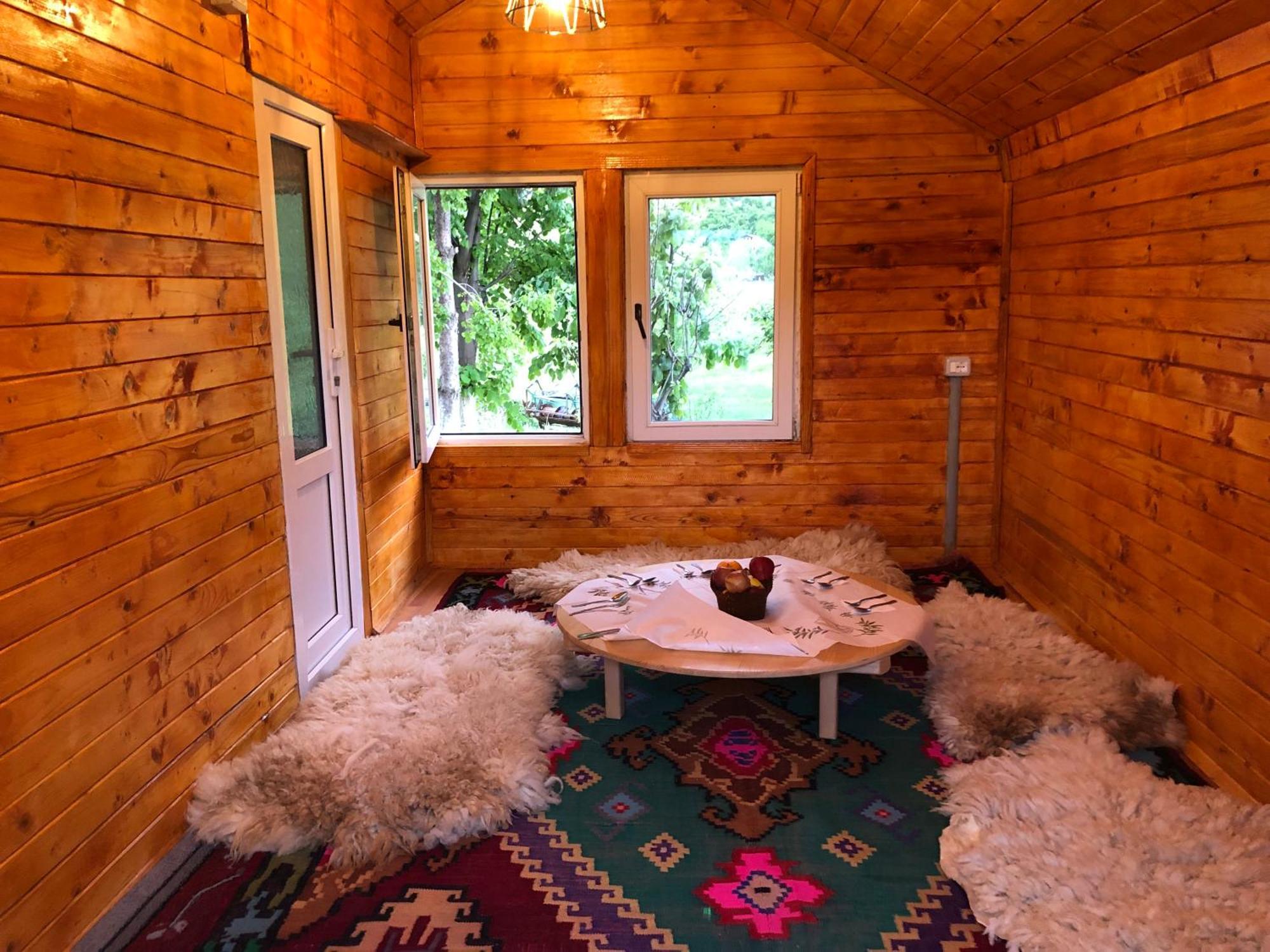 Bujtina Gashi Guest House Kukes Экстерьер фото